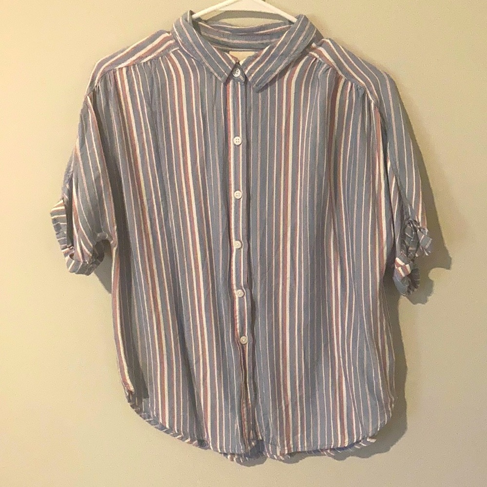 Woman’s M Casual Button Up